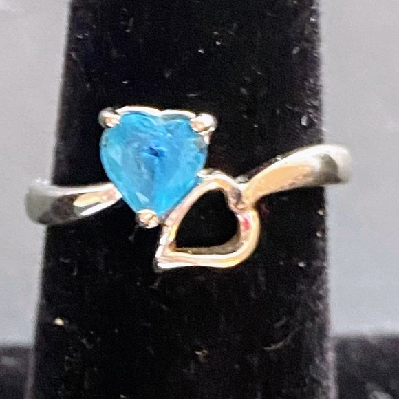 Blue gemstone heart sterling silver ring - Picture 1 of 4